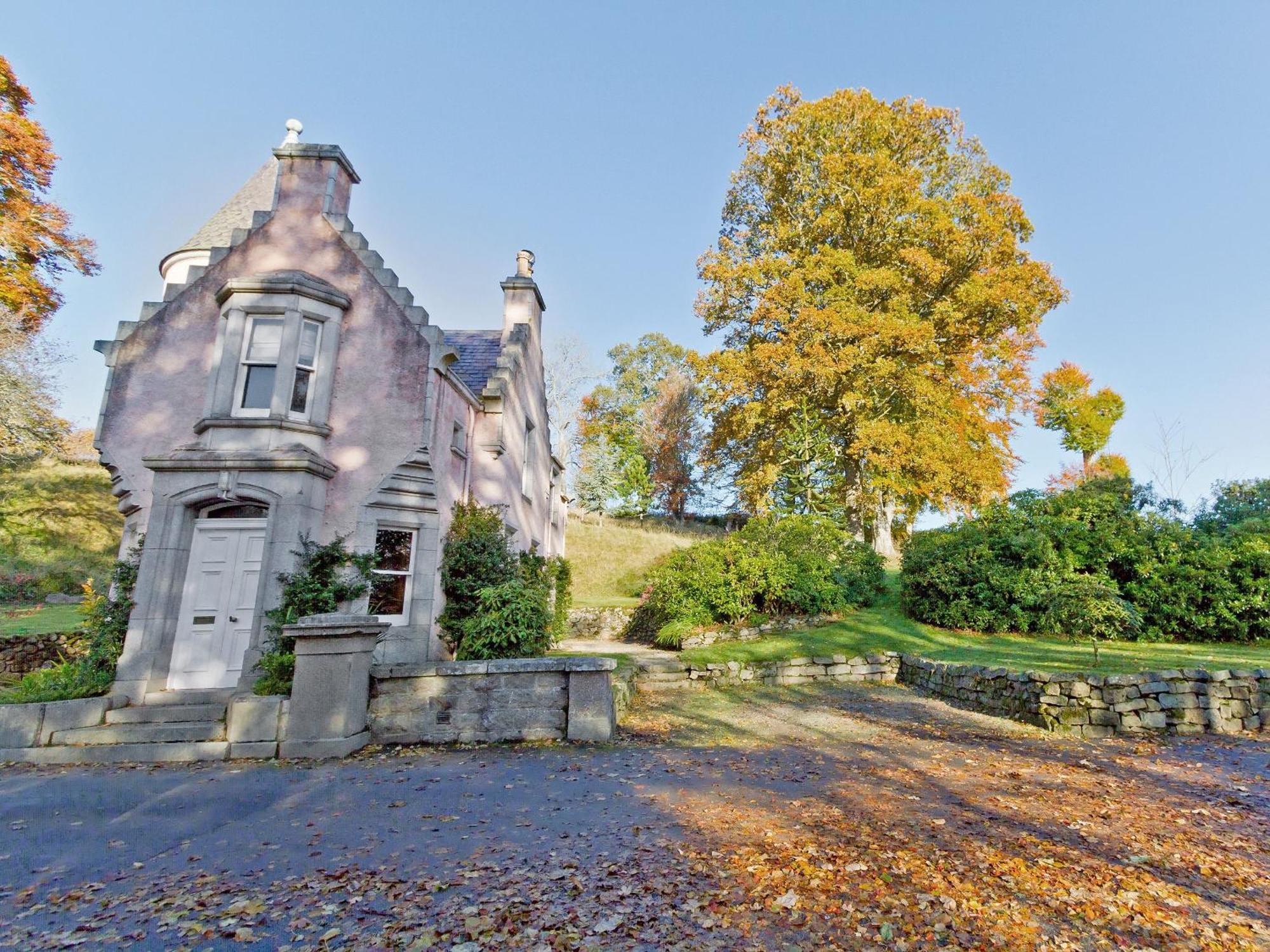 Dess Lodge Kincardine O'Neil Екстер'єр фото